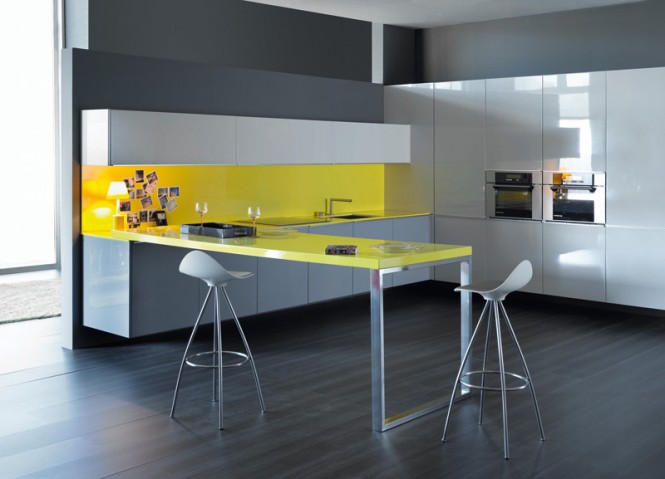 2-yellow-feature-kitchen-665x479[1].jpg