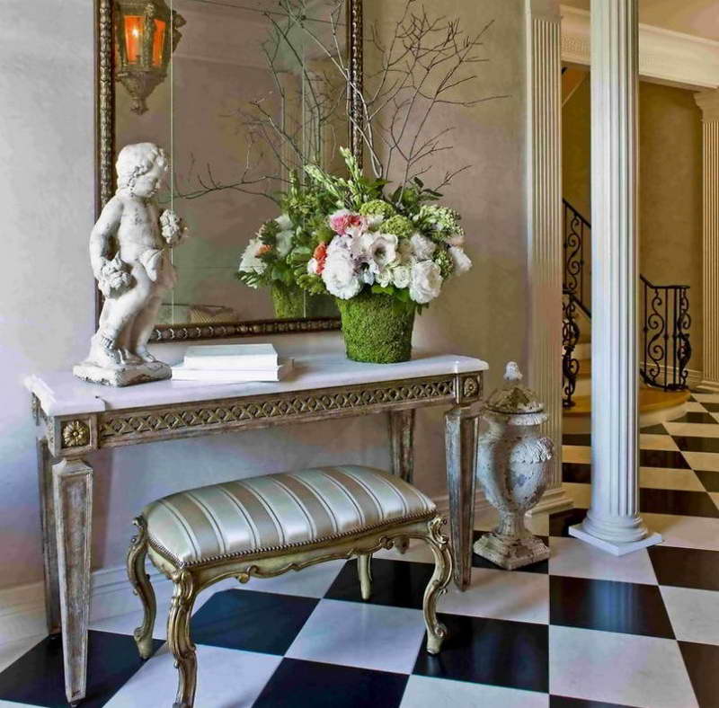 Foyer-Table-Ideas-With-Decorative-Sculpture.jpg