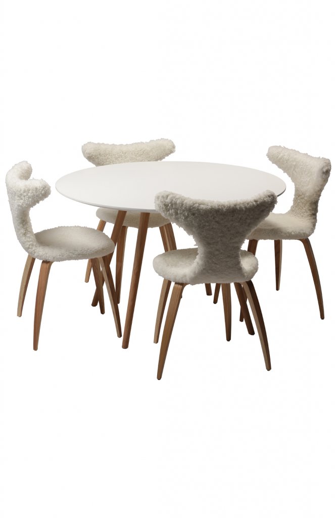 orso_table_w_dolphin_chairs_white_lamb_1_2.jpg