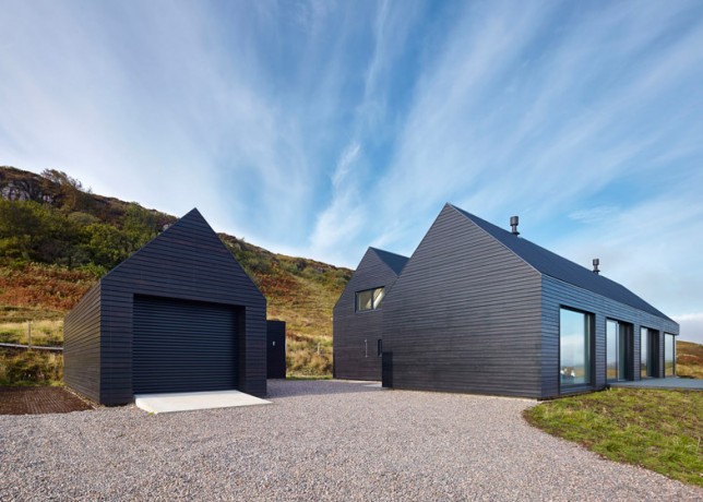 House-on-Skye-by-Dualchas-Architects_dezeen_784_0-644x460.jpg